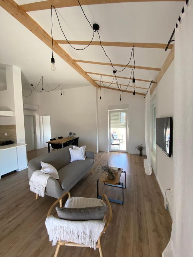 Twenty-Punat Apartments Екстериор снимка