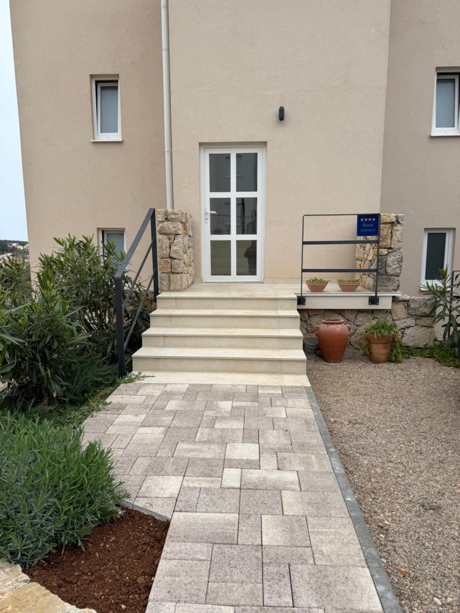 Twenty-Punat Apartments Екстериор снимка